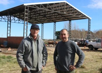 Importante avance en la construcción de la Sala de Extracción de la Cooperativa Apícola de Tornquist (Notas, fotos y videos)