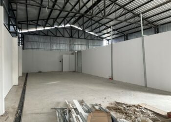 Continúa a buen ritmo la obra de la sala de extracción de la Cooperativa Apícola (VIDEOS Y FOTOS)