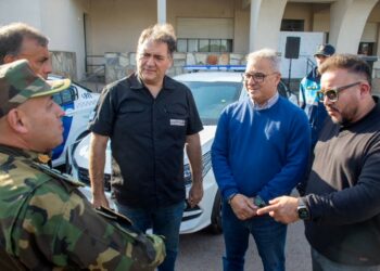 Junto al Ministro de Seguridad provincial, Bordoni entregó nuevos móviles policiales