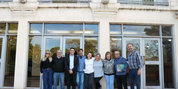 Sergio Bordoni visitó cooperativas del distrito junto a autoridades del IPAC